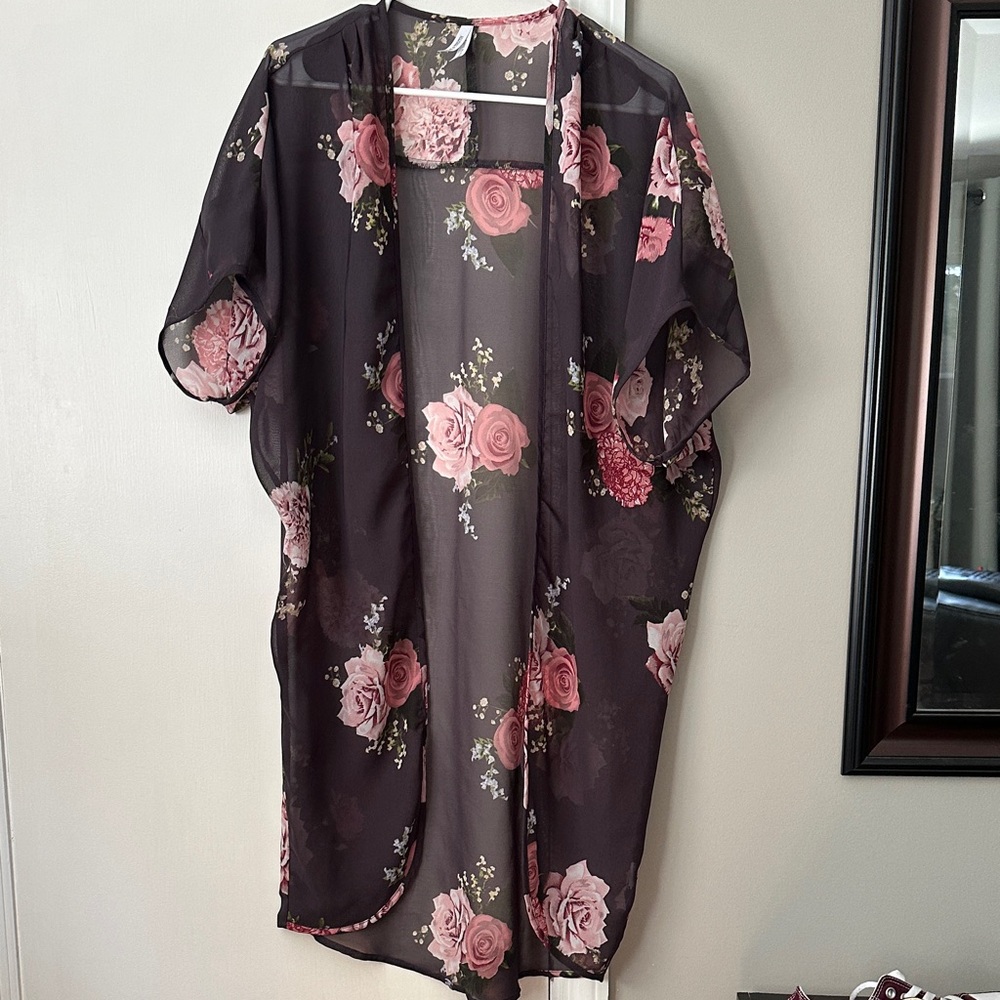 Live 4 Truth Pink and Green Floral Kimono